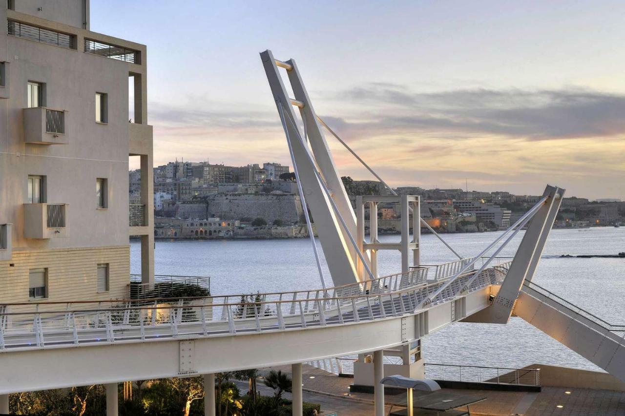 Splendid Apartment, Steps Away From The Sea Sliema Buitenkant foto
