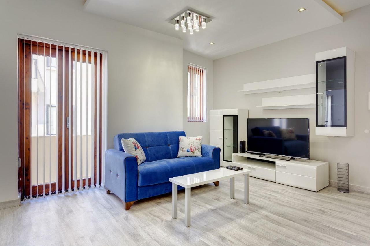 Splendid Apartment, Steps Away From The Sea Sliema Buitenkant foto