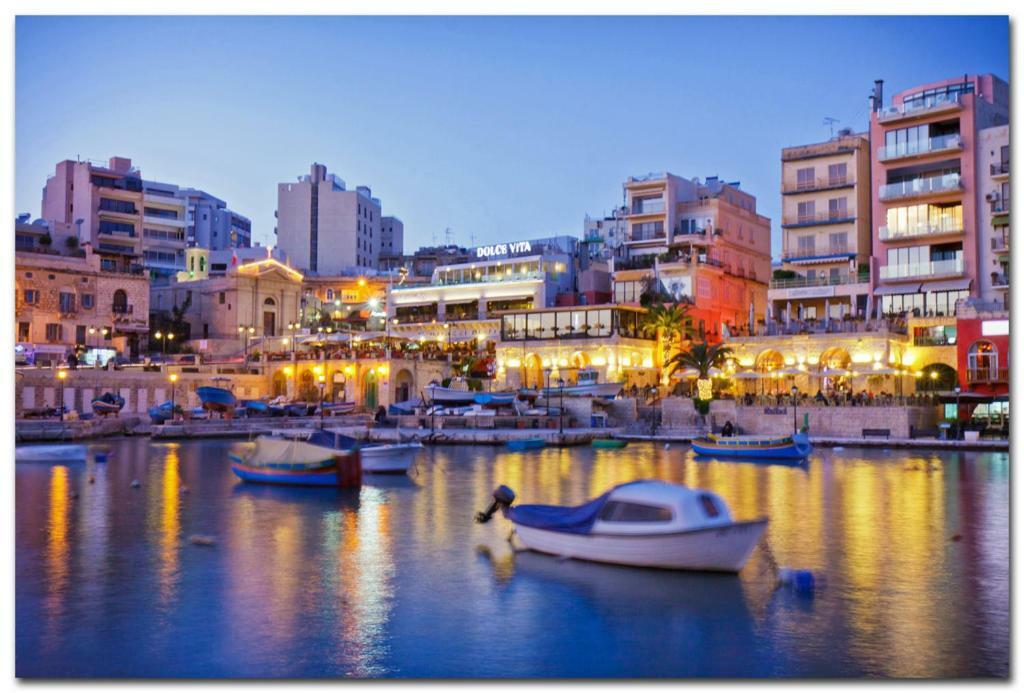 Splendid Apartment, Steps Away From The Sea Sliema Buitenkant foto